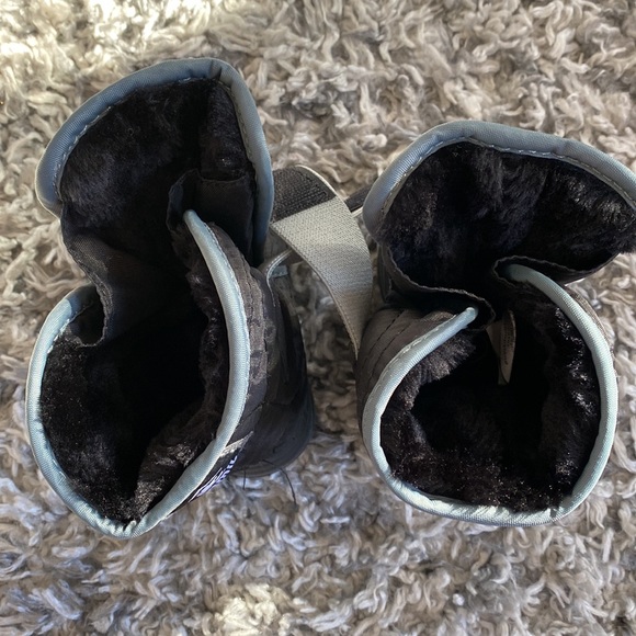 Kamik Snowbug Winter Snow Boot for Kids - size 5 - Picture 7 of 8